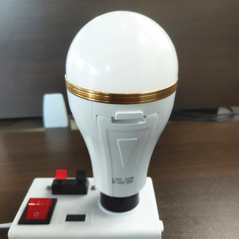 Power Outage Light - لمبة إضاءة ليد مع بطاريتين ليثيوم